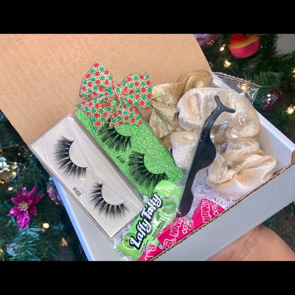 Lash Holiday Box
